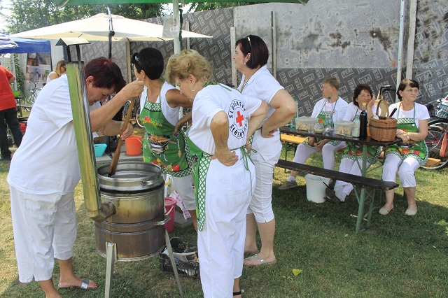 Fotogaléria Gulášmajster, Vatra zvrchovanosti - 20.7.2019 (40) Gulášmajster, Vatra zvrchovanosti - 20.7.2019